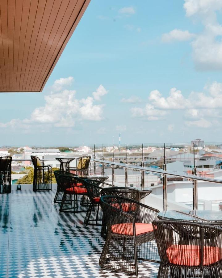 Hotel Agnes Buri Ram Eksteriør billede